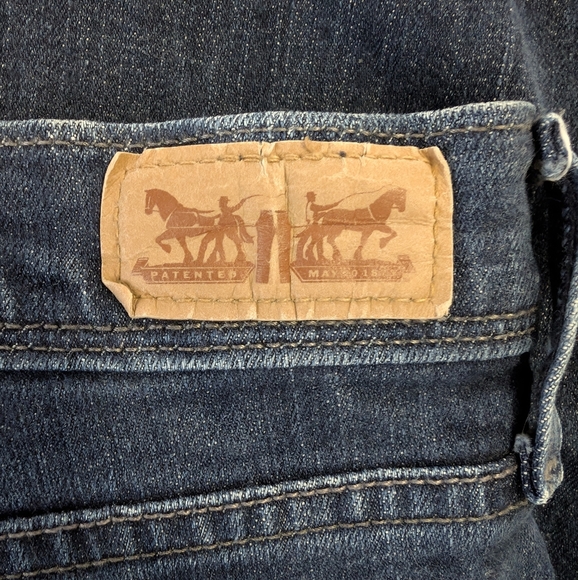 Levi's 515 Women's Bootcut Jeans Size 30x32 (10) - Picture 5 of 9